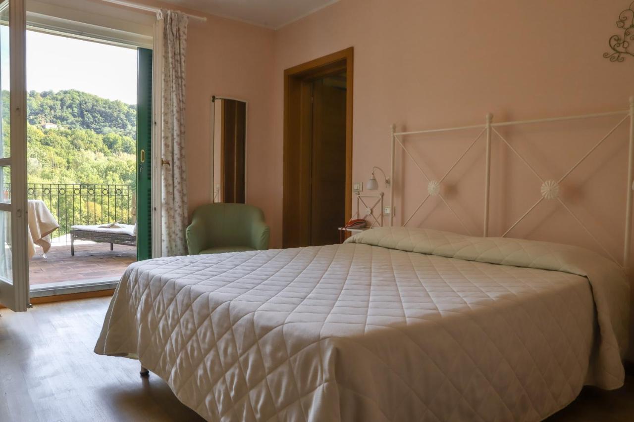 Cà Del Moro Resort Pontremoli Exterior foto