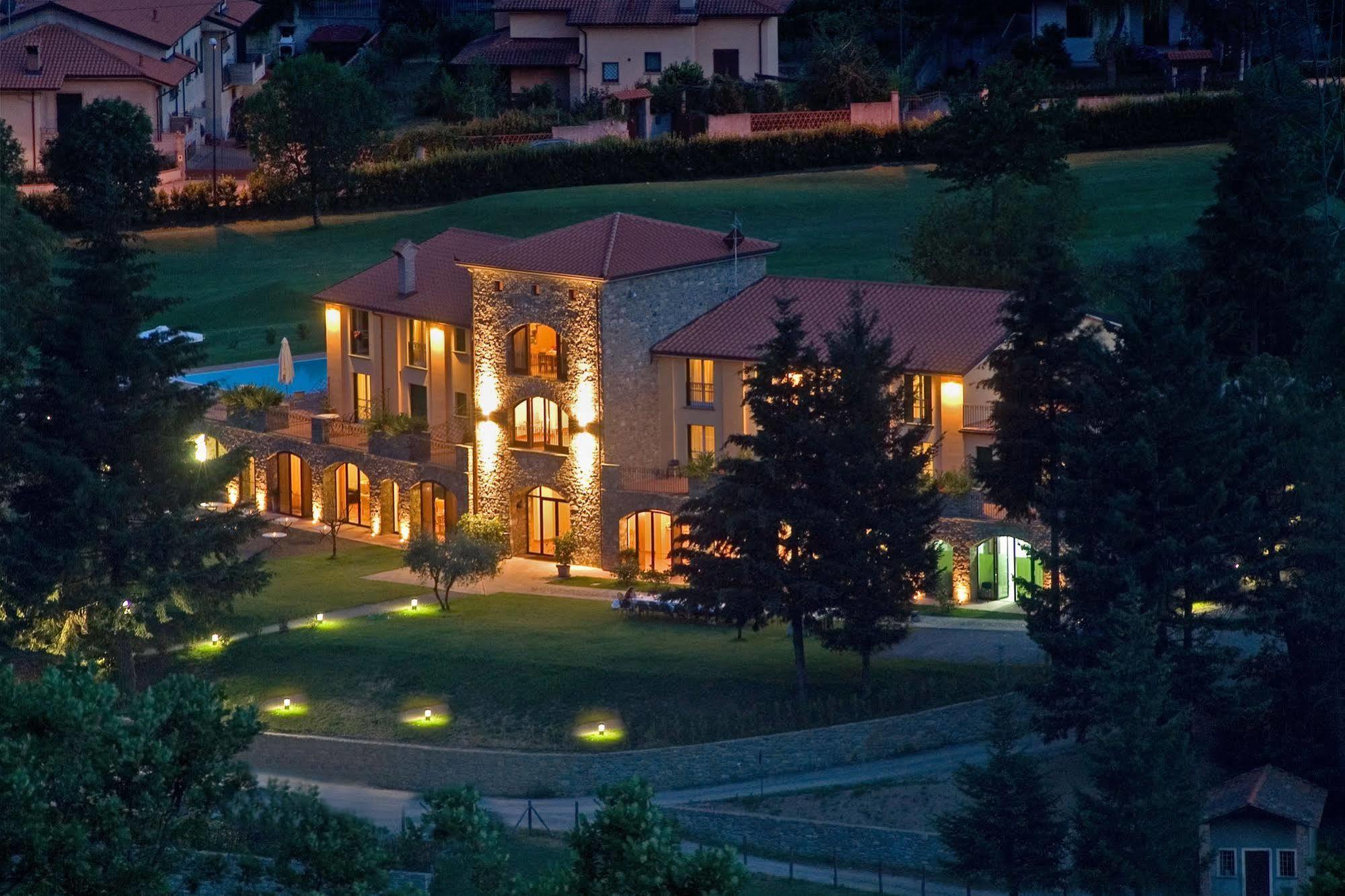 Cà Del Moro Resort Pontremoli Exterior foto