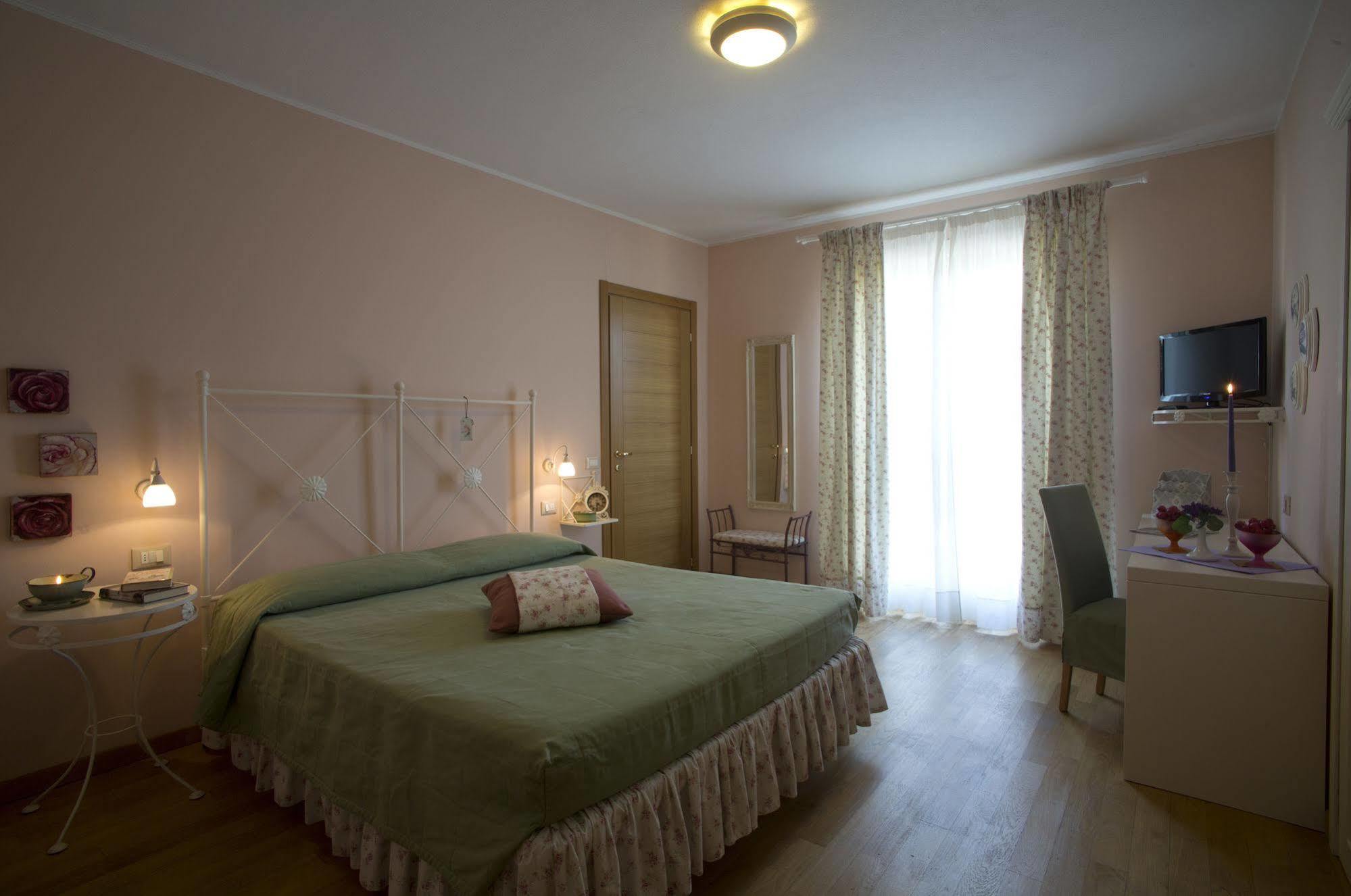 Cà Del Moro Resort Pontremoli Exterior foto
